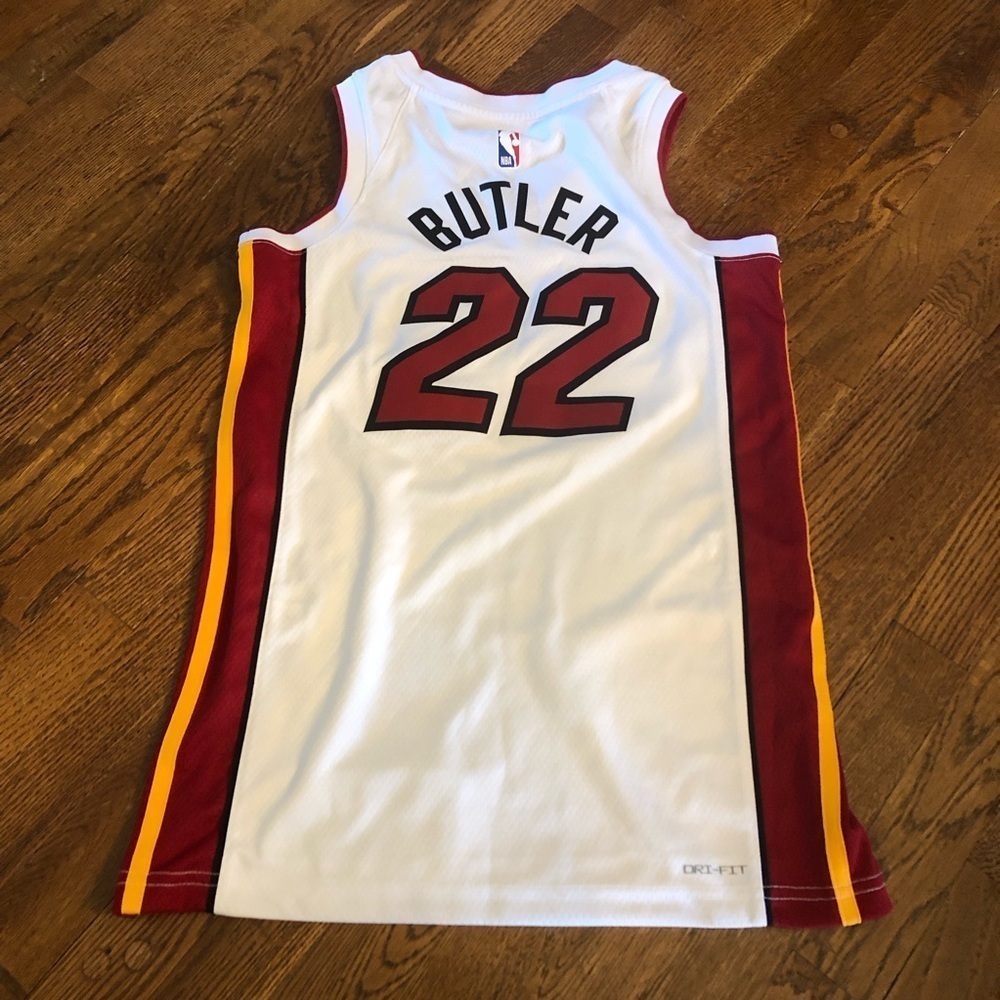 Nike Miami Heat Basketball Jersey - Jimmy Bulter - Picture 2 of 3